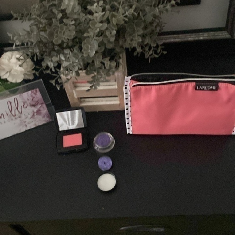 Gift with Purchase Lancôme make up bag